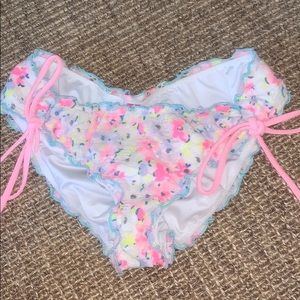 victoria’s secret cheeky bottom